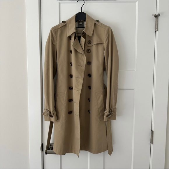 Authentic Burberry Trench Coat - Picture 2 of 9